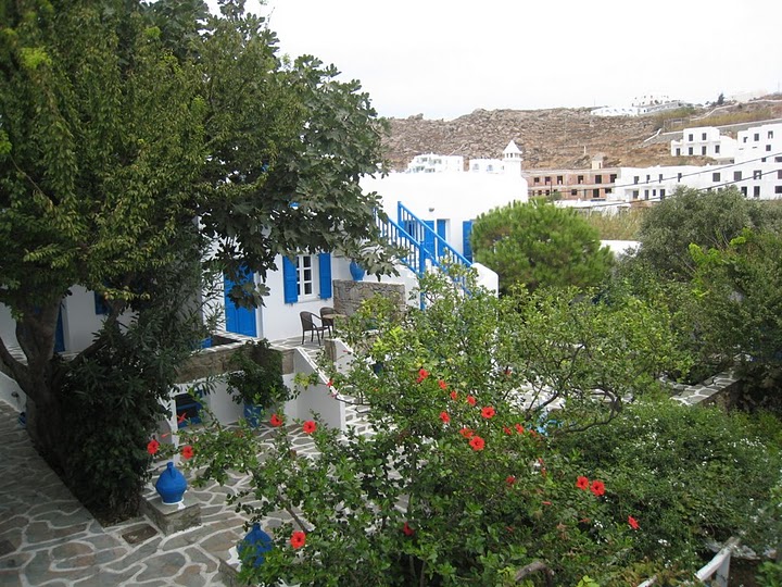 整個 Mykonos 都係白與藍