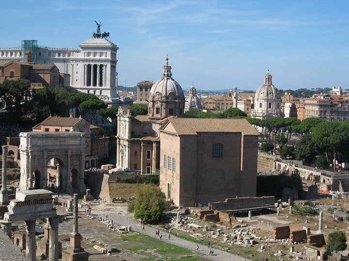 另一面 Forum Romanum
