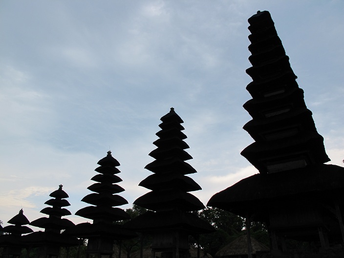 Pura Taman Ayu @ 5 (剪影only =.=)