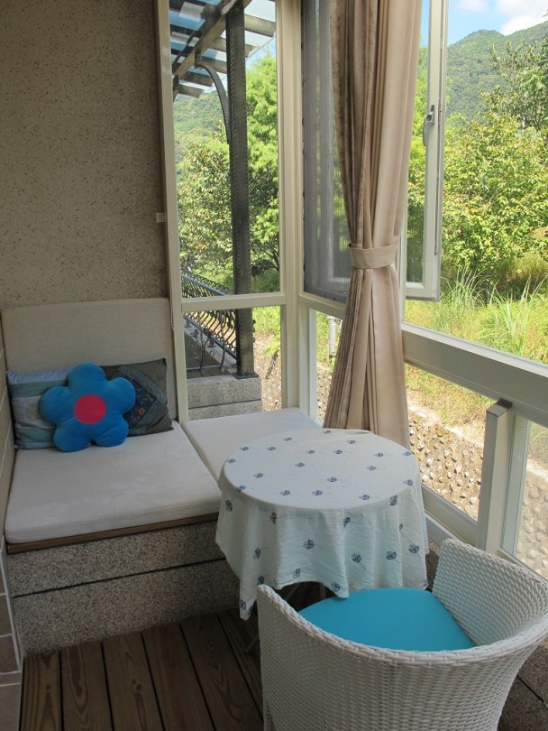 房間有望山的露臺