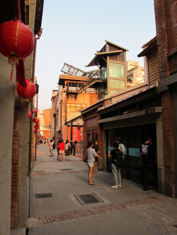 還有一些做創作的小商店